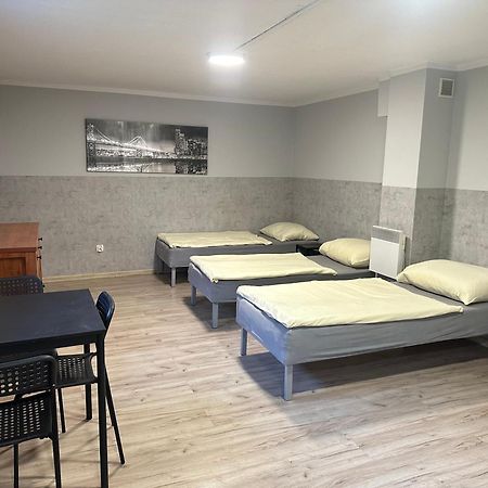 Hgs Home Noclegi Pracownicze Parking , Lazienki Gorzów Wielkopolski Exterior foto